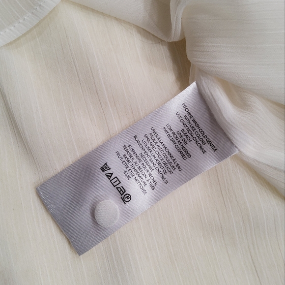 by Anthropologie V-neck Button Down Blouse Size 6 - Picture 12 of 14